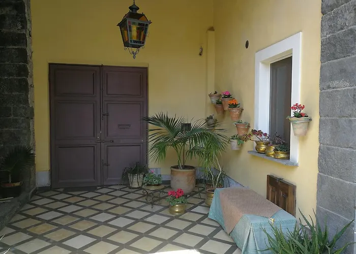 La Baronessa Bed & Breakfast
