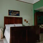 Couette-café La Baronessa 4*